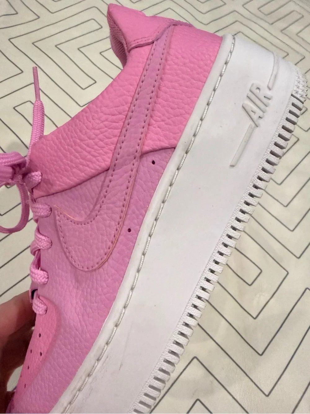 Nike Air Force 1 Sage Low 'Psychic Pink Sneakers